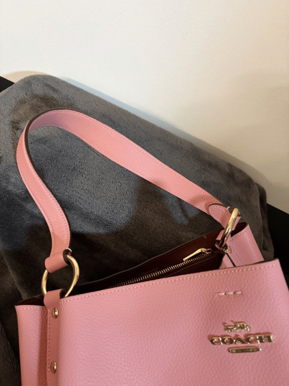 Coach Bag - Picture 3 of 3